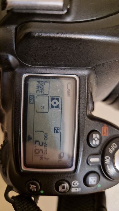 Nikon D90 18-105  VR Kit