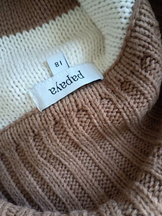 Golf w brązowe pasy