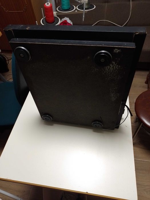 gramofon Uher utt-222  uszkodzony ,z niemiec
