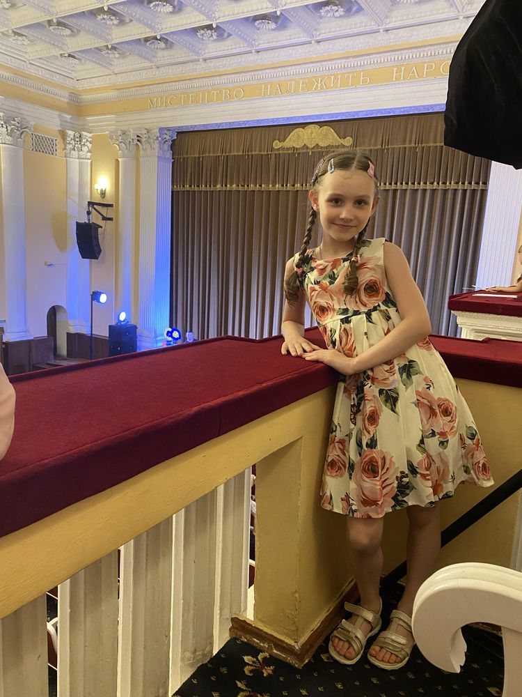 Платье фирменное D&G H&M нарядное 7-8 лет