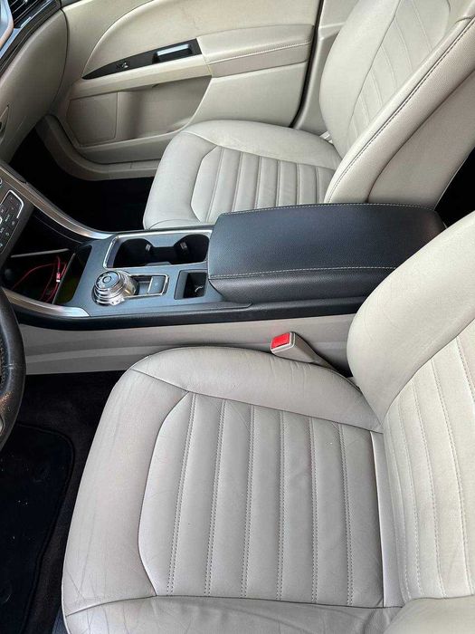 Ford Fusion 2016 • 2.0 EcoBoost • AWD (полный привод)