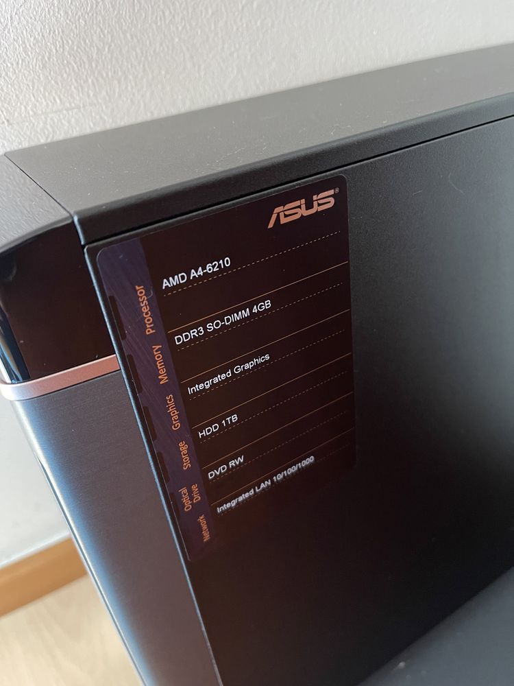 Computador Asus como novo + colunas Logitech e subwoofer
