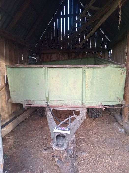 Продам Прицеп до трактора задній вигруз