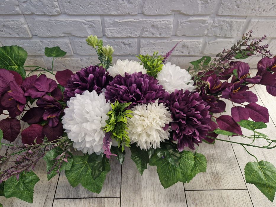 Wiązanka na cmentarz, całoroczna kompozycja