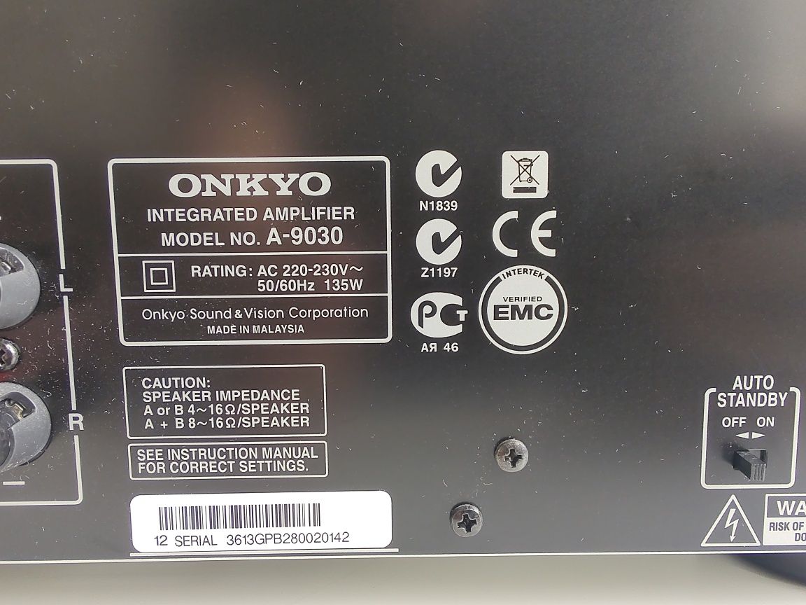 Усилитель Onkyo A-9030