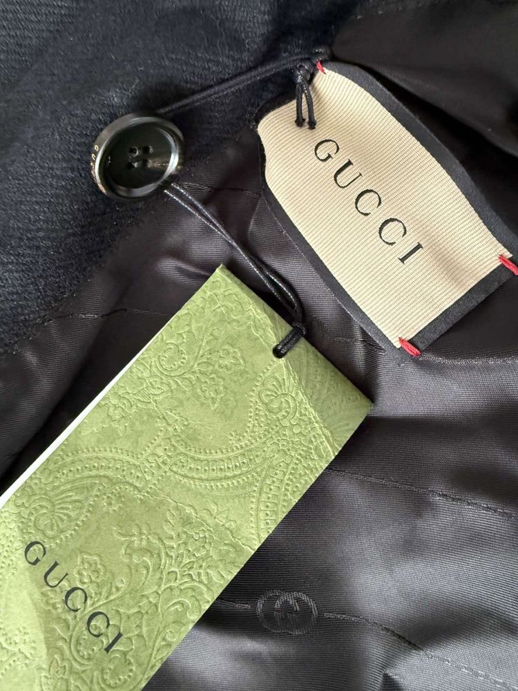 Новое пальто Gucci