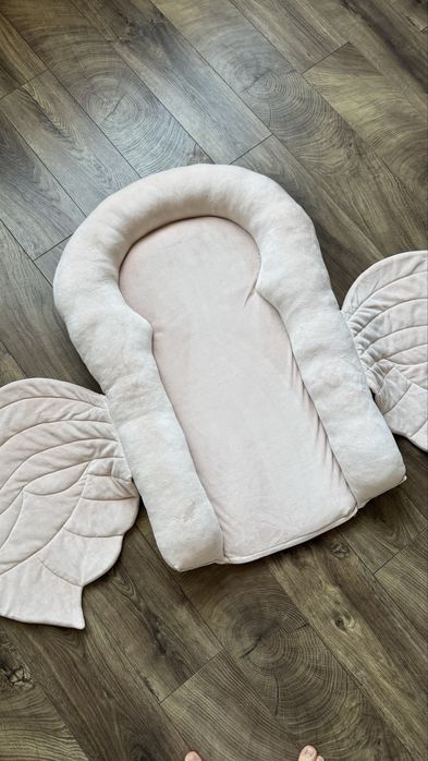 Кокон для немовлят