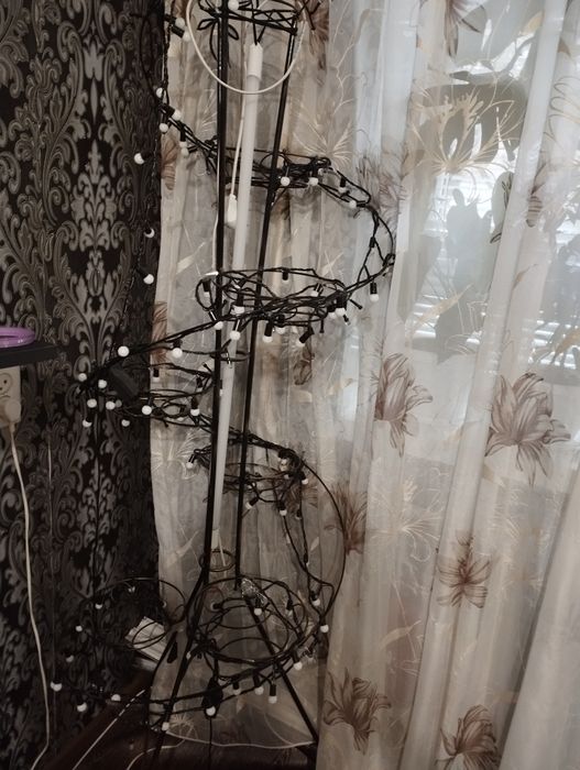 Стойка для цветов