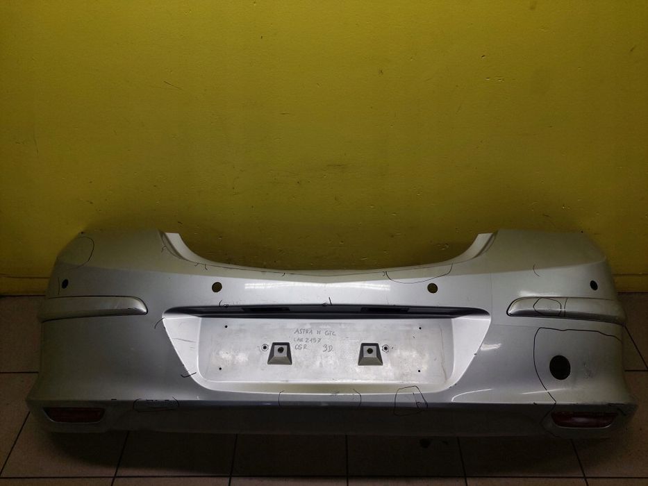 opel astra h gtc zderzak tył z157