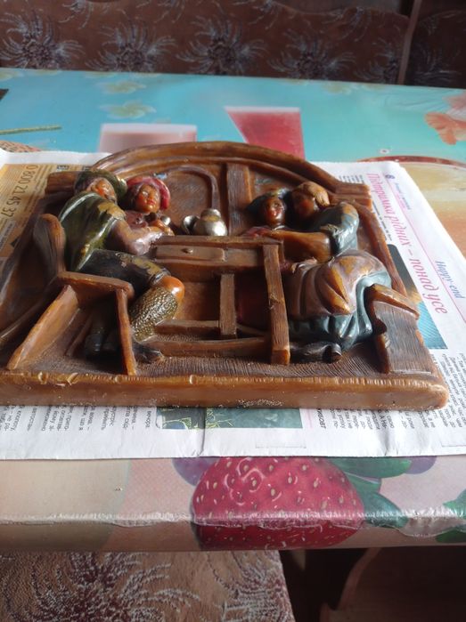 Продам старинную картину из воска