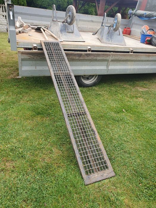 Stalowe najazdy 2,5m