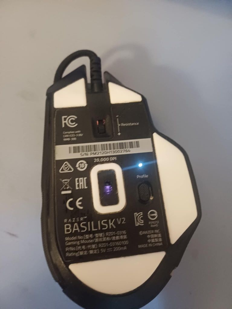 Myszka razer basilisk v2
