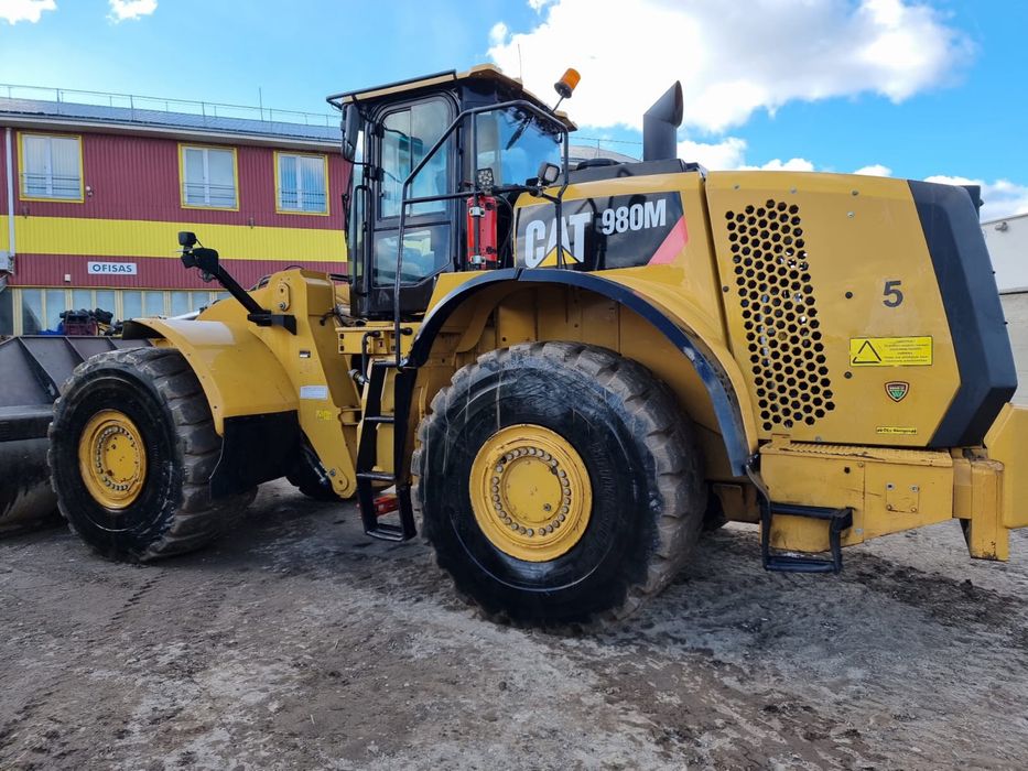 Продам фронтальный погрузчик Caterpillar 980 M