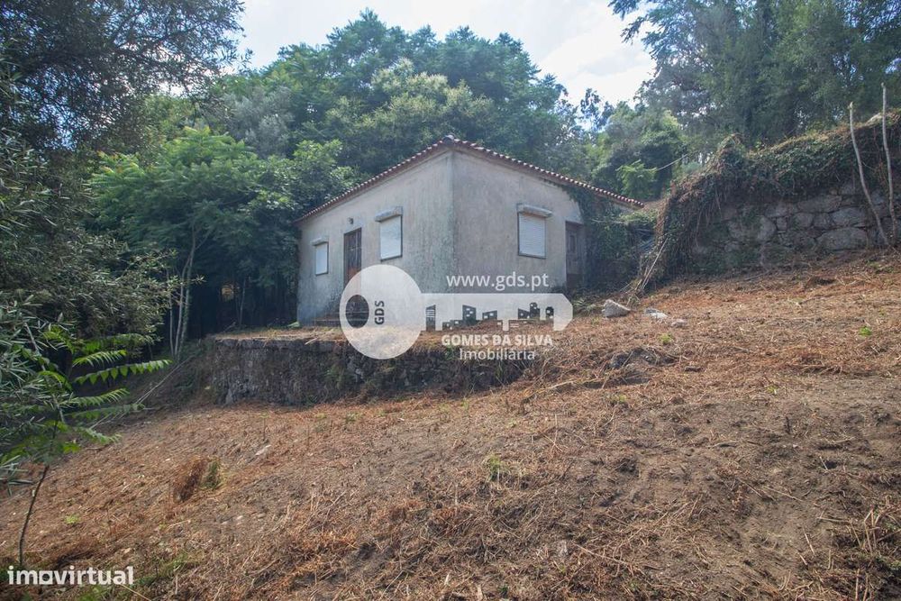 Ruína com Terreno e Potencial de Construção em Arcos de Valdevez