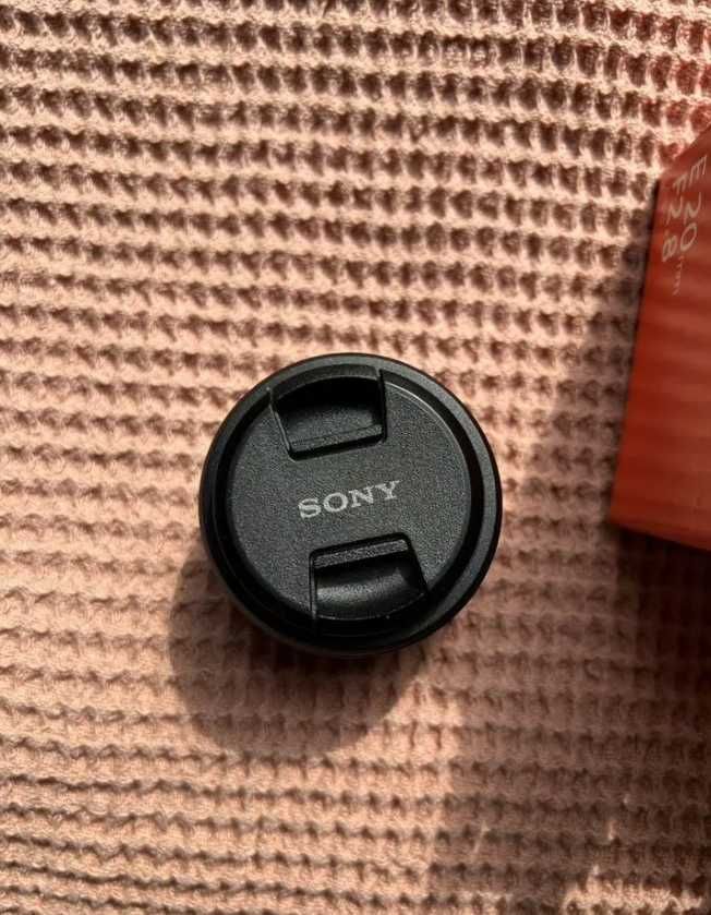 Sony SEL E 20mm f2.8