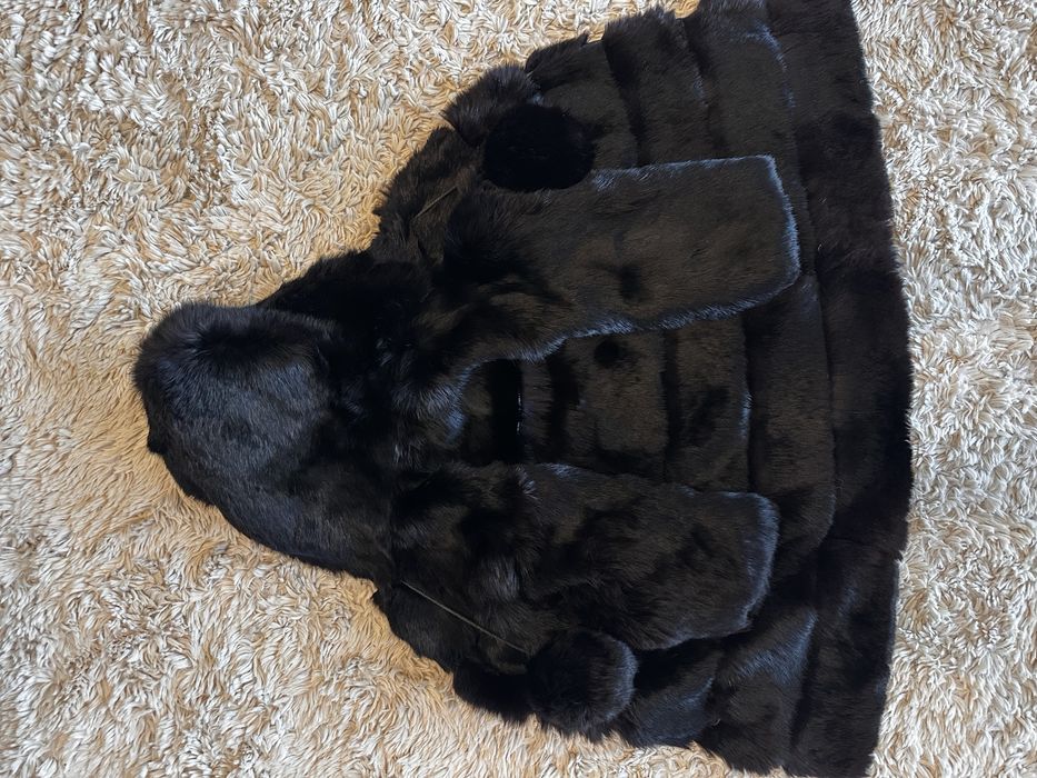 Продам натуральную шубку на девочку(кролик)