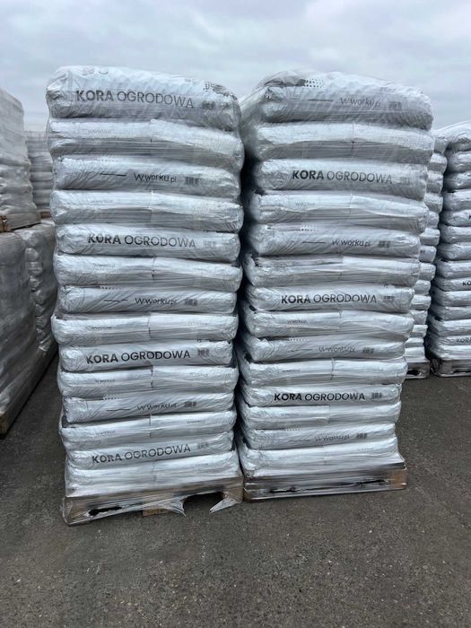 Kora sosnowa drobna kompostowana – worki 80 L (frakcja 10–60 mm)