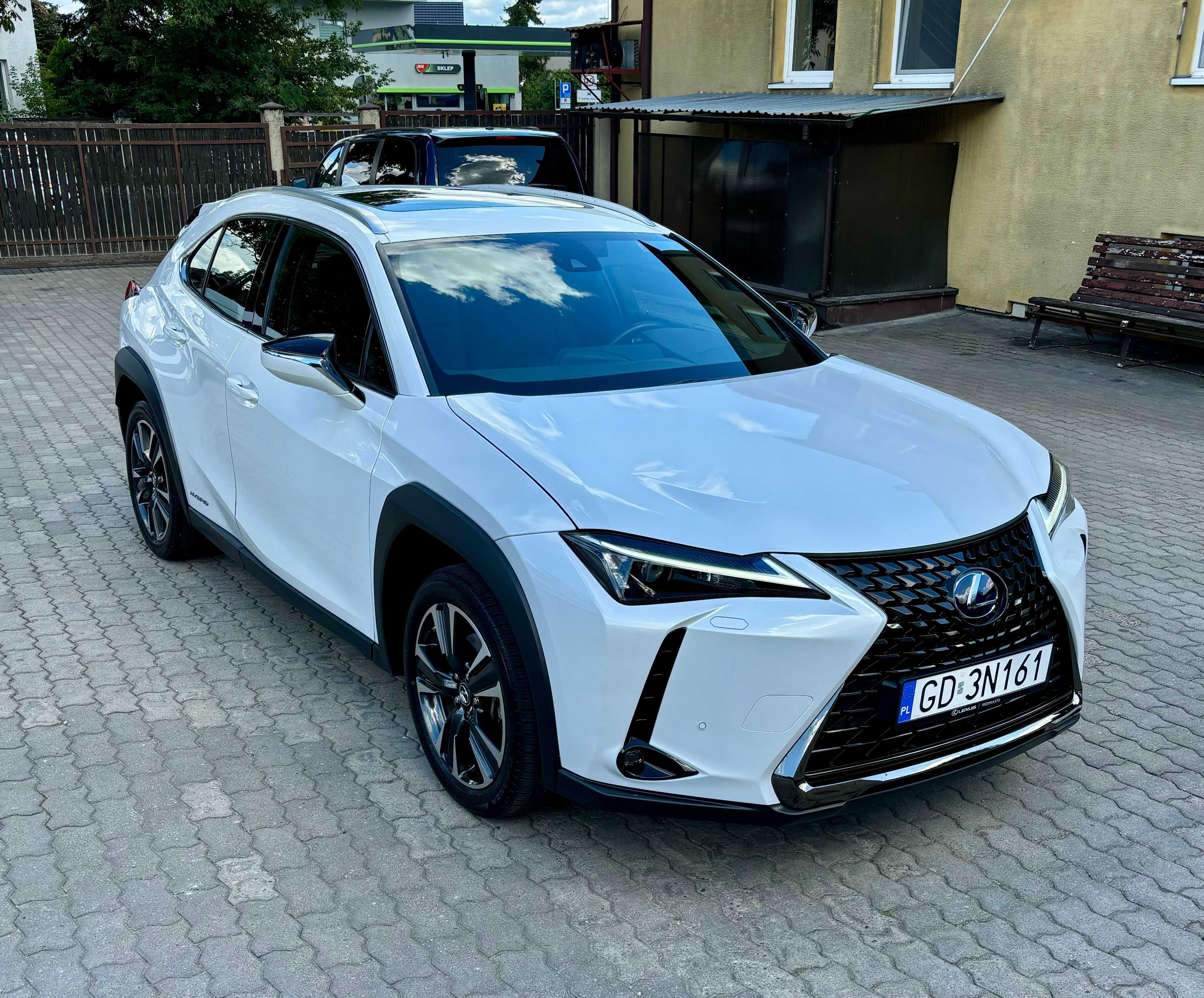 Lexus UX 250 HYBRID 4x4 FULL
