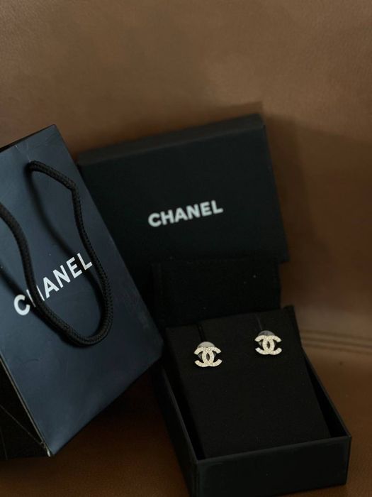 Chanel серіжки нові в золоті