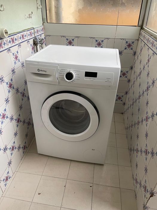 Maquina lavar roupa Balay 7kg / como nova