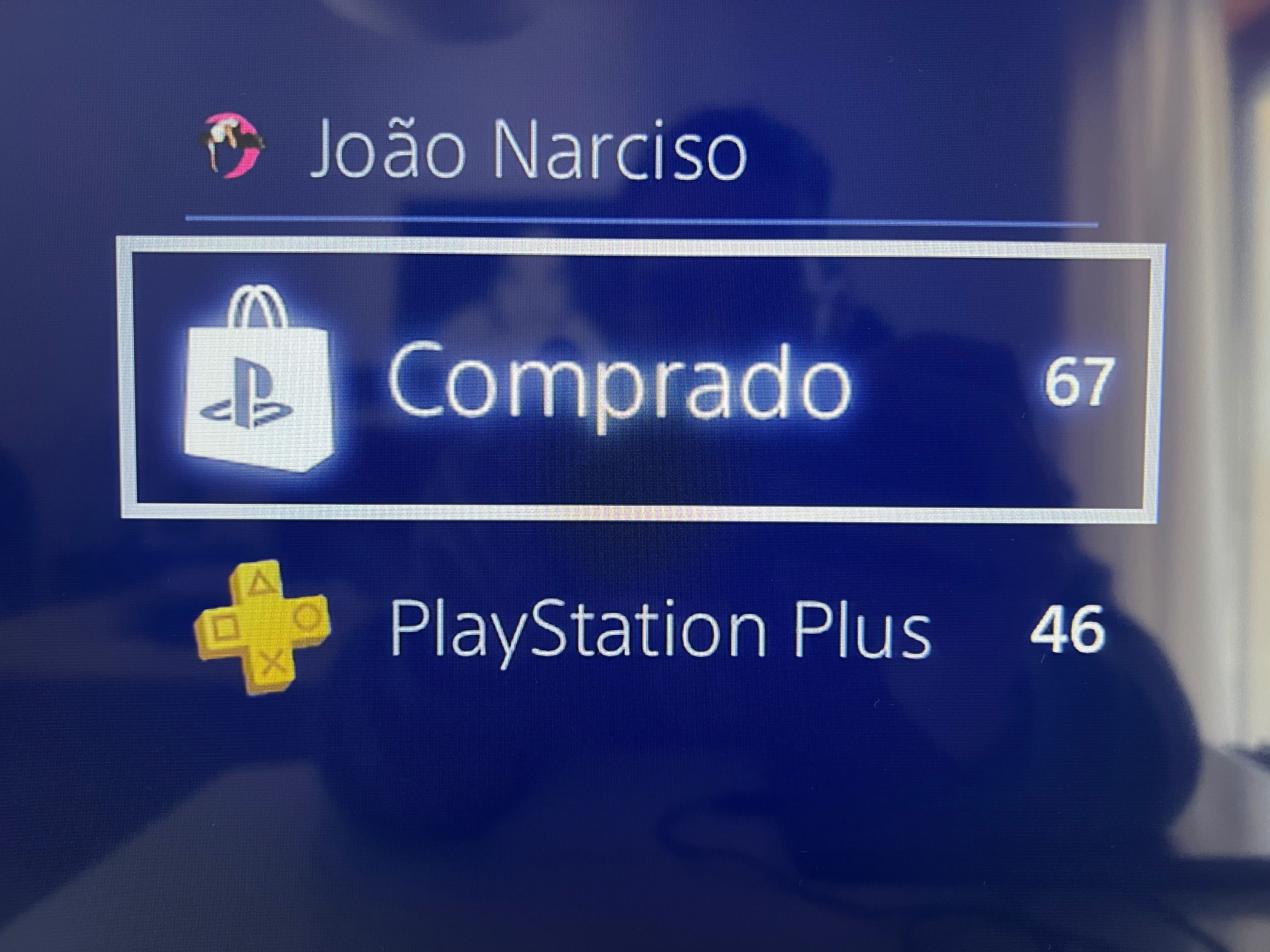 Ps4 slim 500GB, 2 comandos e conta psn com mais de 60 jogos digitais