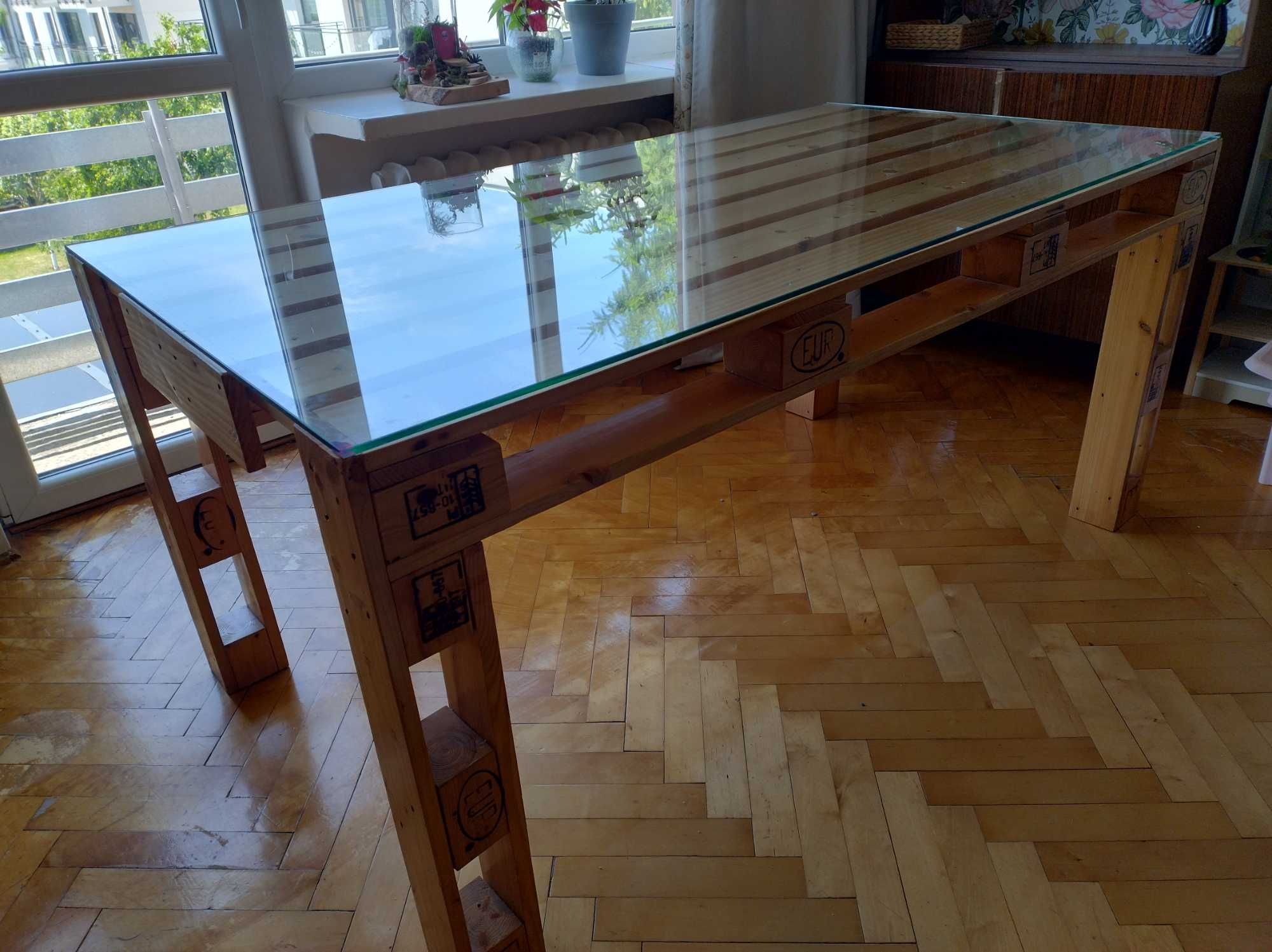 Stół wzorowany na paletach 170x90