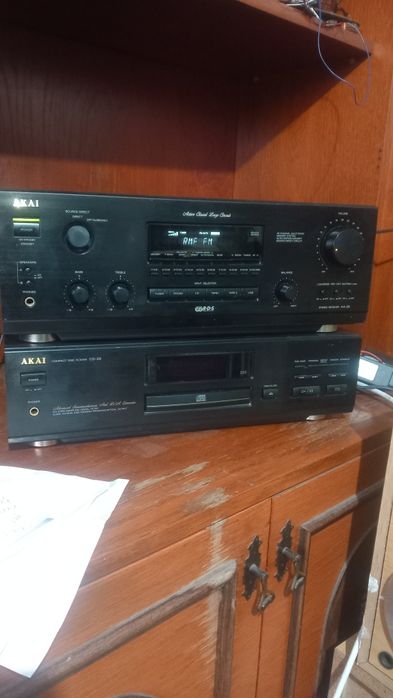Akai amplituner + cd