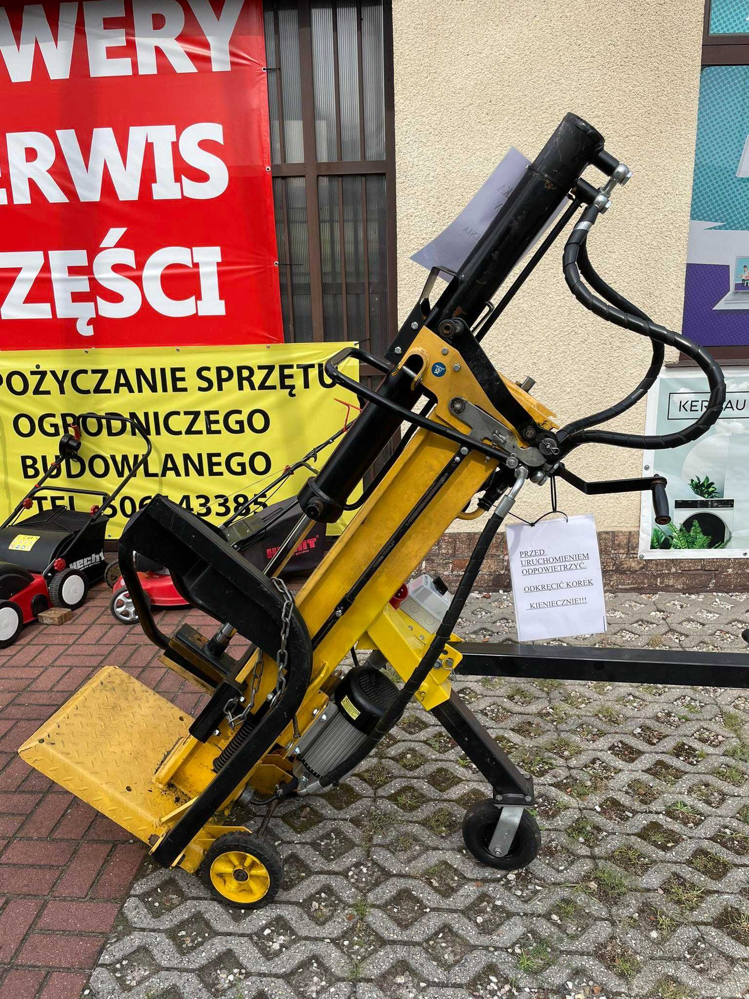 Wypożyczenie łuparki hydraulicznej do drewna  14 ton