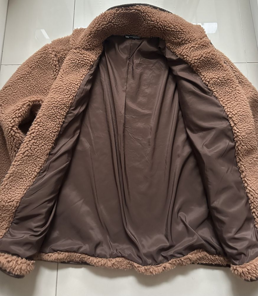 Kurtka polarowa ZARA brązowa rozmiar L/XL zapinana na zamek