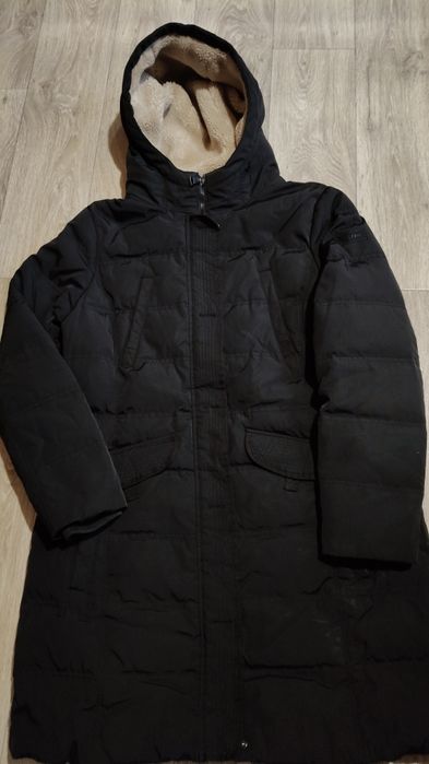 Женский пуховик.