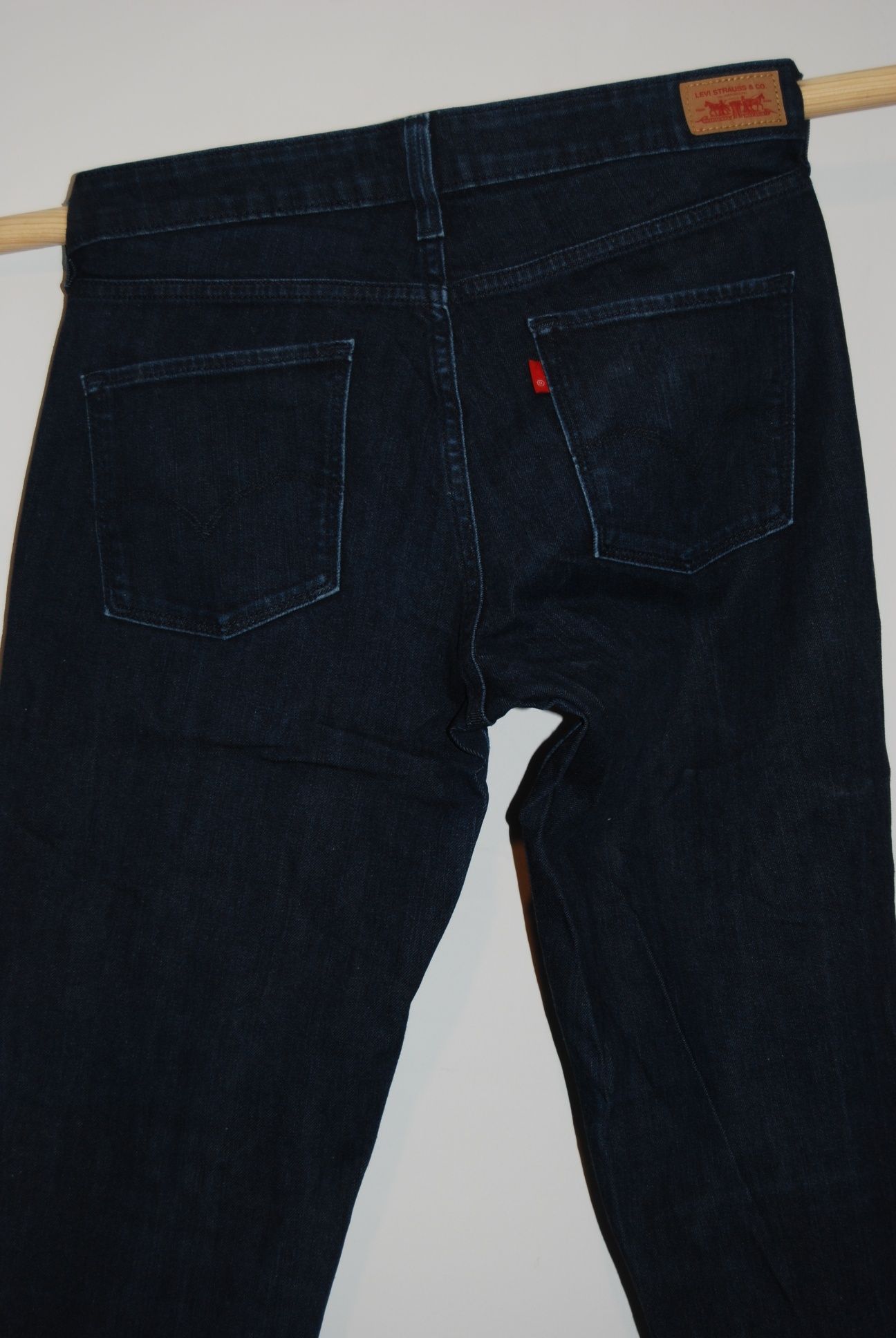 Spodnie dżinsowe Levi's 552 pas 40/dł.101