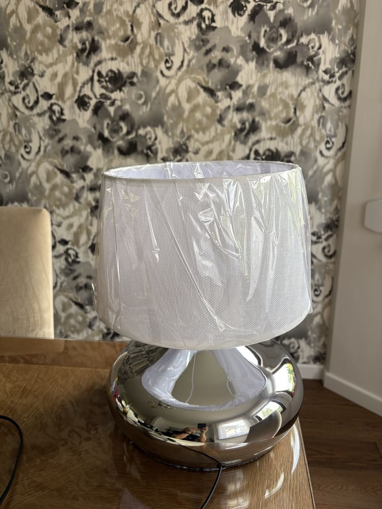 Lampka do salonu