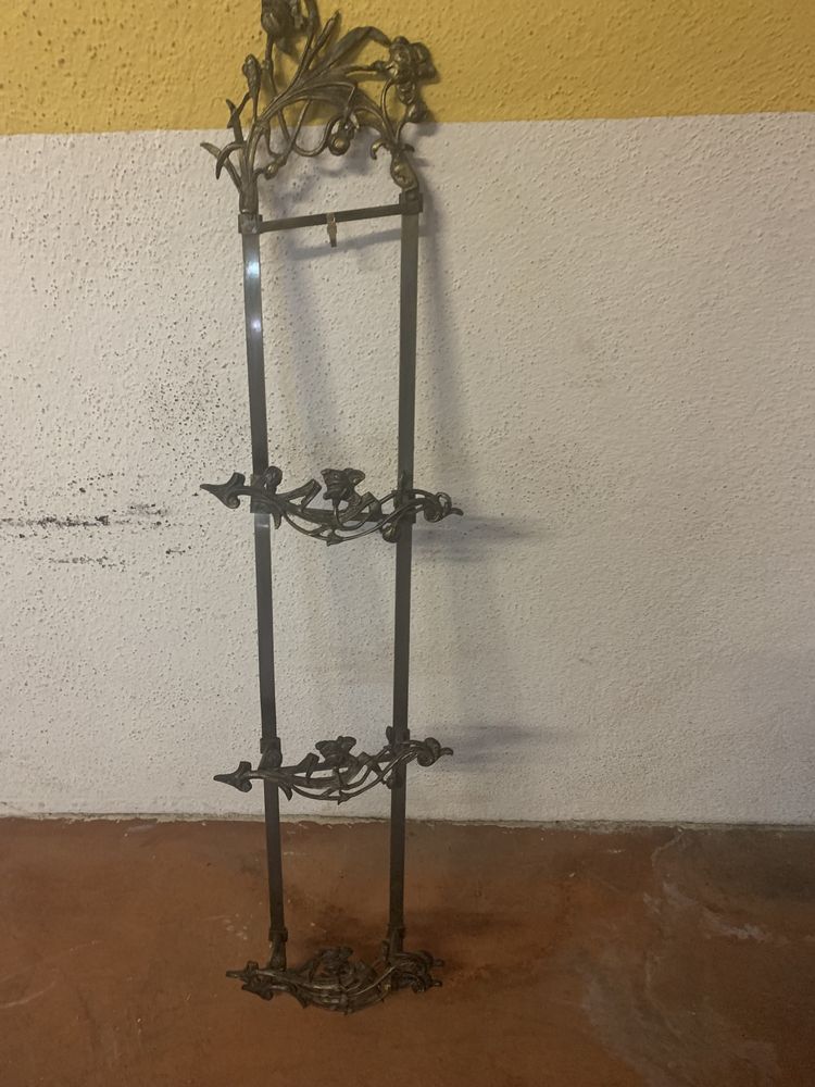 Porta Pratos de Parede