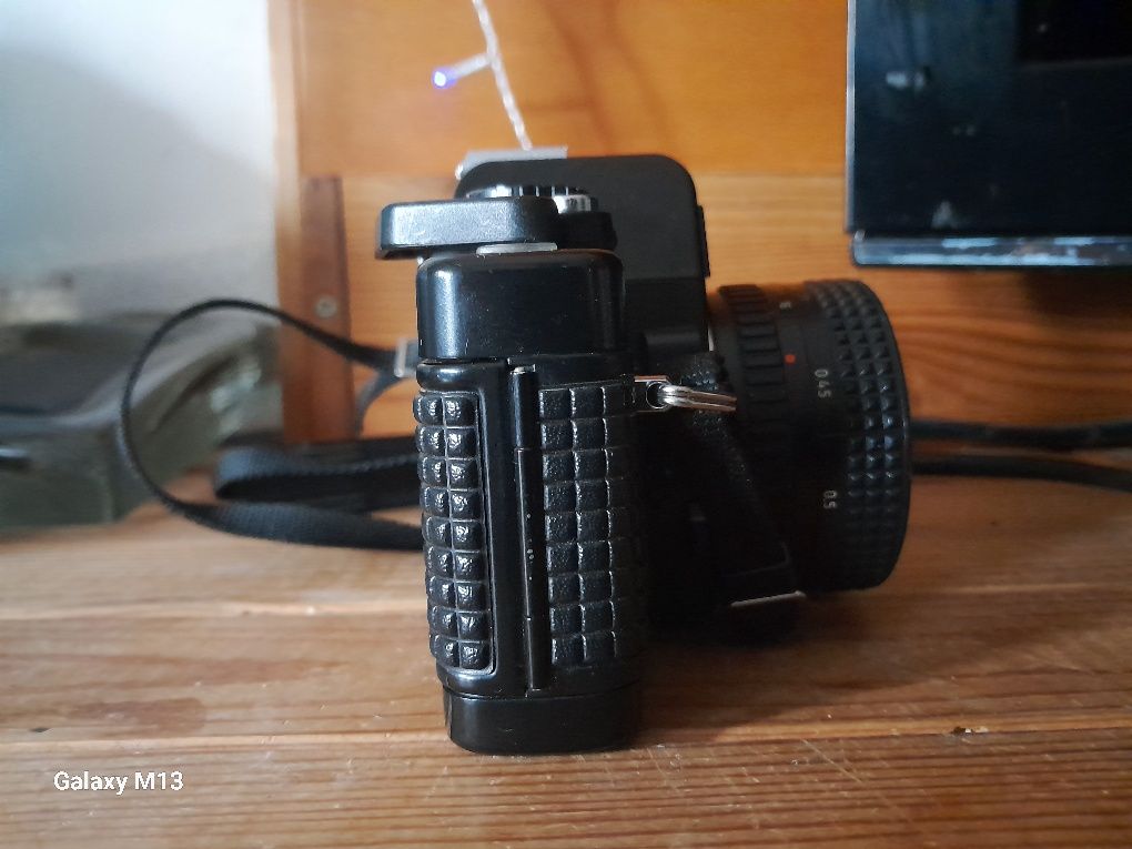 Maquina fotográfica Praktica B200