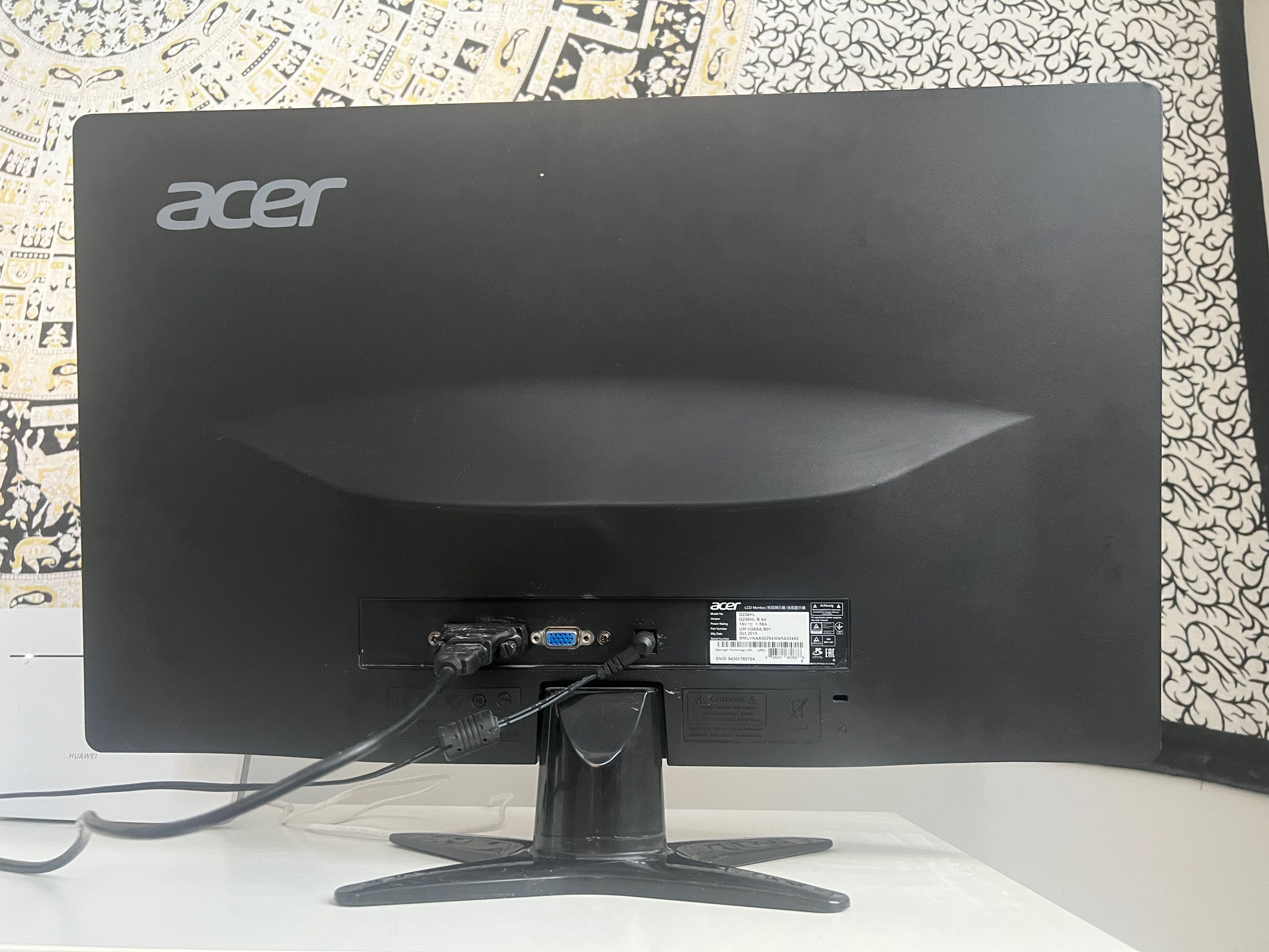 Komputer stacjonarny Mini ACEPC, Monitor Acer, klawiatura i myszka