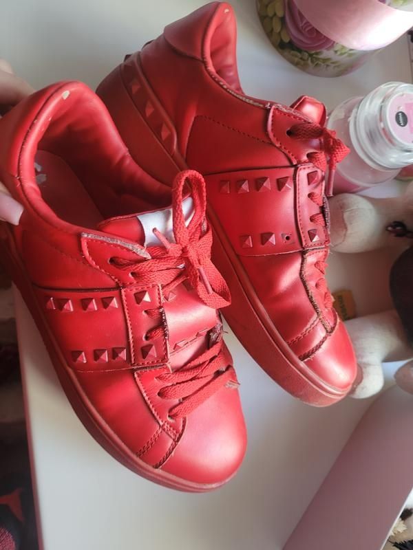 Срочно! Кроссовки кожа valentino 38 размер