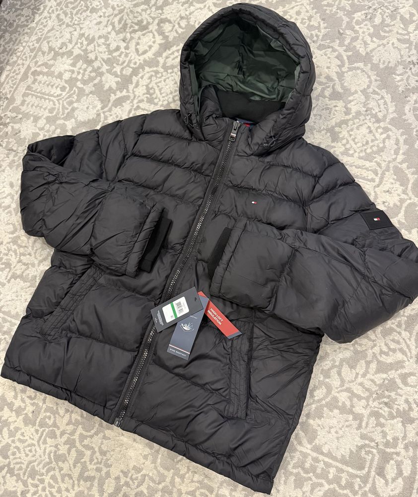 Куртка зимова чоловіча L Tommy Hilfiger