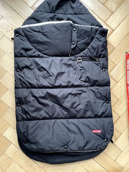 Śpiworek do wózka 2 w 1 duży Skip Hop Stroll & Go + gratis mufki