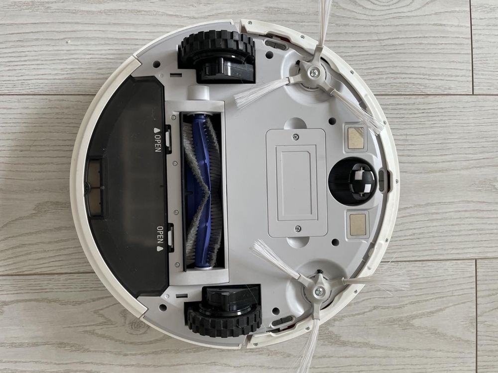 Робот пылесос Rowenta x-plorer serie 50 total care белый идеальное
