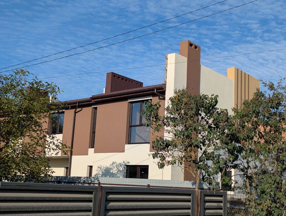 Продаж таунхаусу в КМ «Мій Дім» по вул. Янівській в с. Бірки