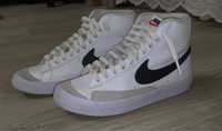 Nike Blazer Mid 77