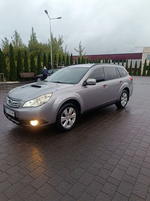 Продам автомобіль Subaru legacy outback