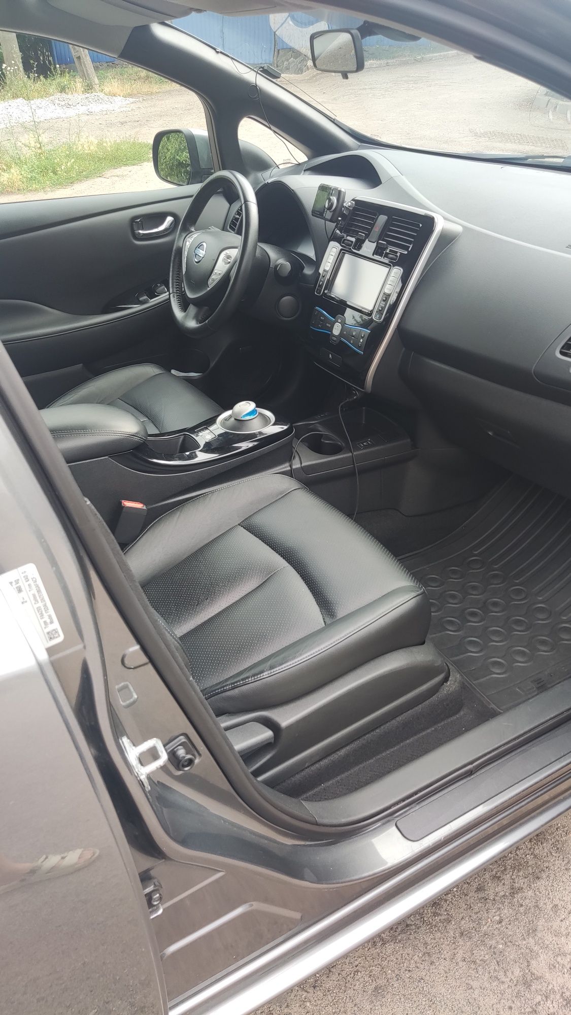 Продам Nissan leaf Tekna