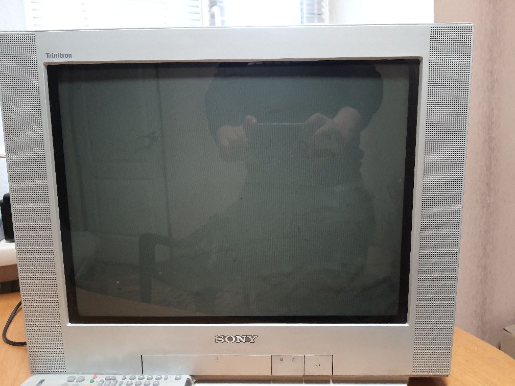 Телевизор Sony Trinitron KV-21FX30K " Идеальный"