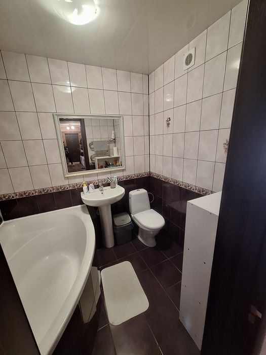 Продаж 3-х кімнатної квартири р-н 5 школи