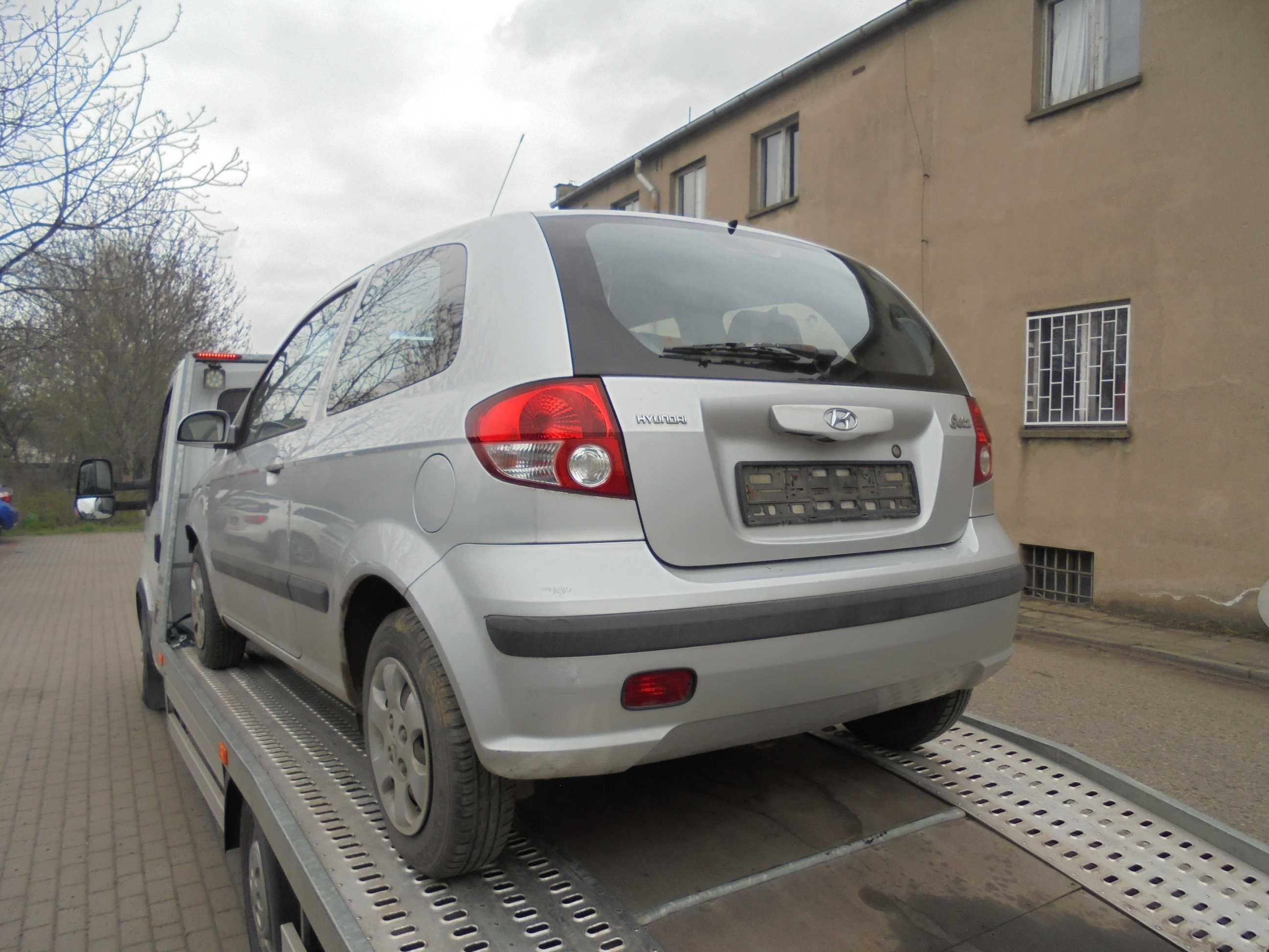 Hyundai Getz 1.1 benzyna 46KW na części kolor srebrny