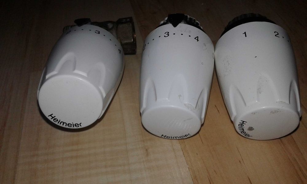 3 głowice termostatyczne HEIMEIER używane