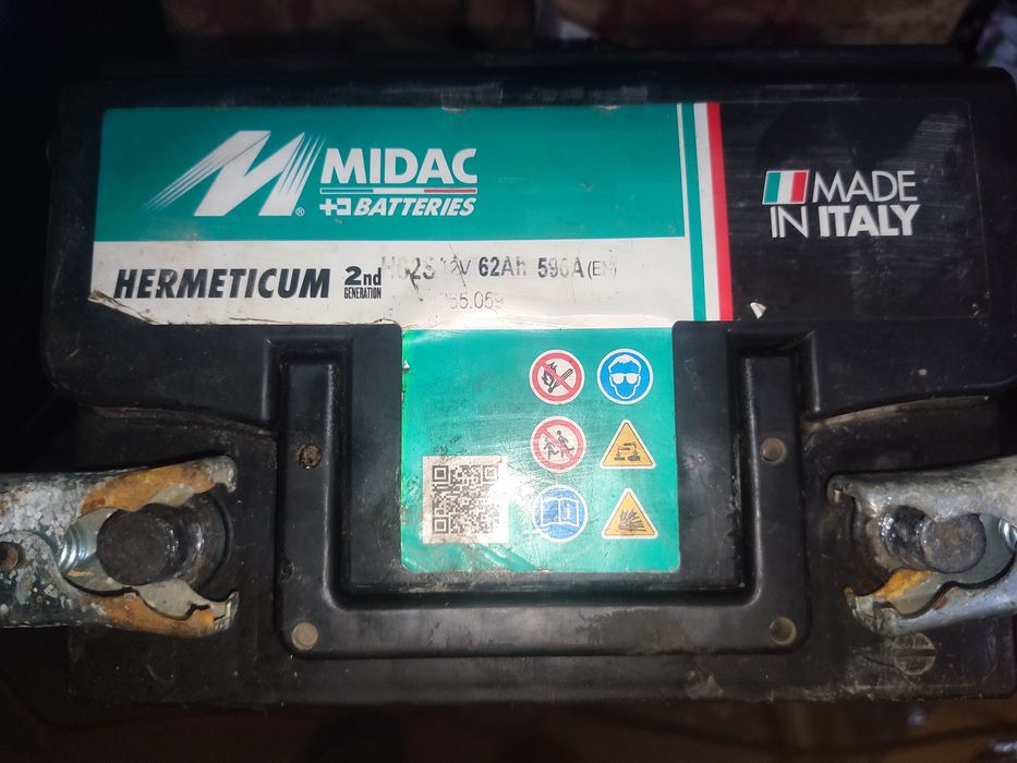 Продам акб мидас 12в 62а