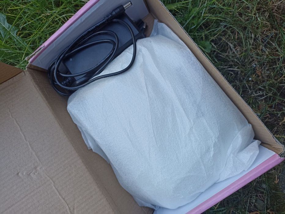 Продам новую лампу для маникюра