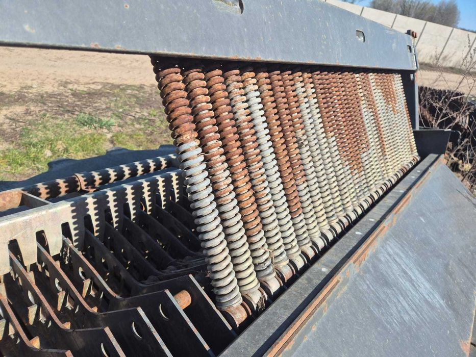 Części Używane zabezpieczenie noży CLAAS,QUANTUM,KAWECO